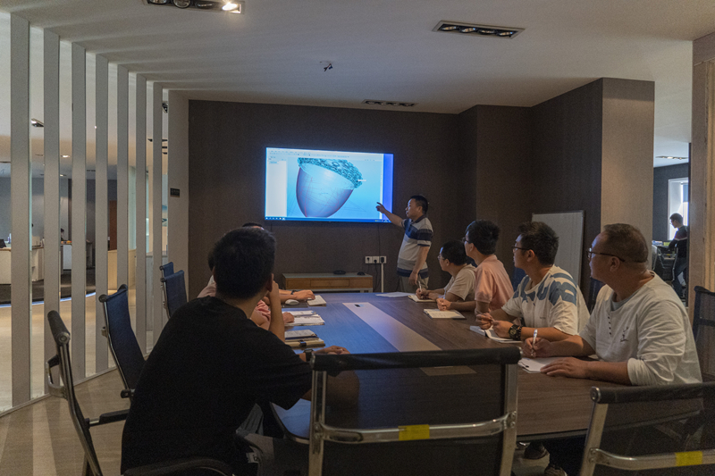 Organize a pet rubber toy creative design competition to stimulate innovation